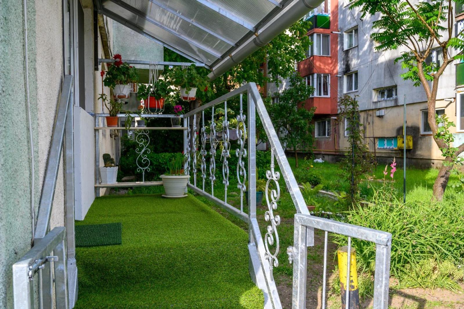 Apartament Corina Cu Parcare Бистрица Экстерьер фото